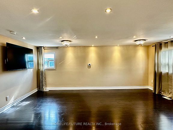 4th image of 350 Eulalie Ave