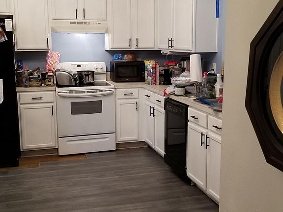 3rd image of 4048 EDGELAND TRAIL Trail