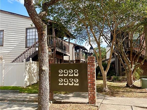 2nd image of 2932 Manhattan Blvd Unit 173