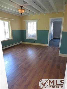 3rd image of 363 Crescent Ave