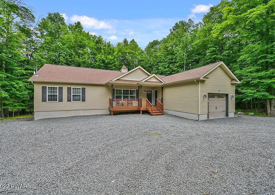 1st image of 88 Hidden Lake Dr