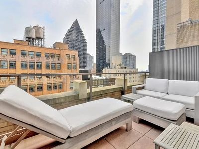 310 E 46th St APT 15E, New York, NY, 10017