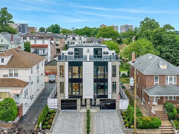 2nd image of 255 Morningside Ave