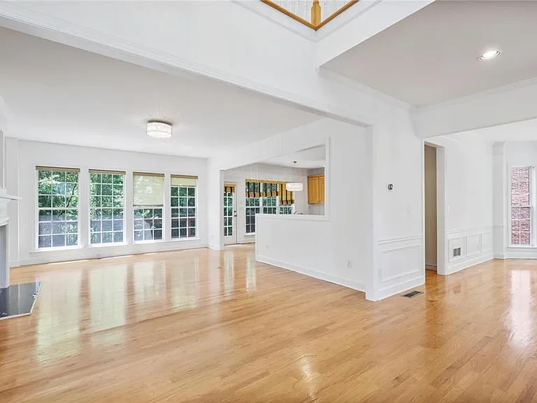 2024 Wrights Mill Cir NE — Photo 14