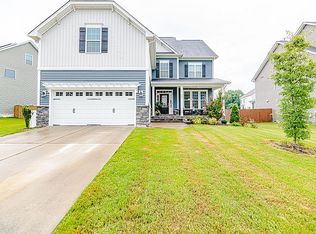 494 Walker Ranch Dr, Fuquay Varina, NC 27526