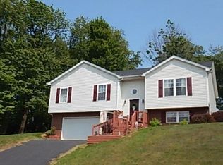 710 Stonewall Cir, Staunton, VA 24401