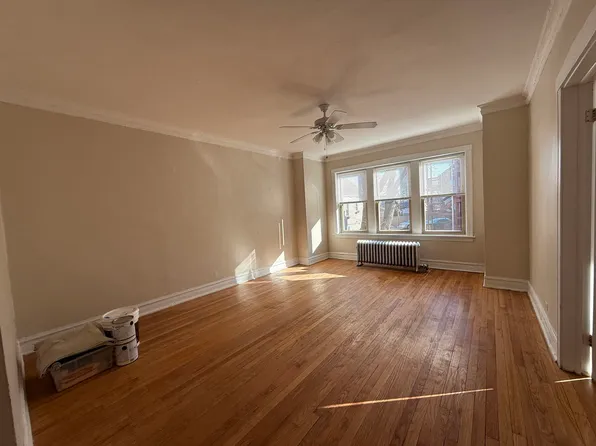 (undisclosed Address), Chicago, IL 60618