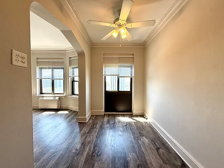 1033 W Loyola Ave #1205 — Photo 9