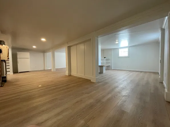 (undisclosed Address), Portland, OR 97211