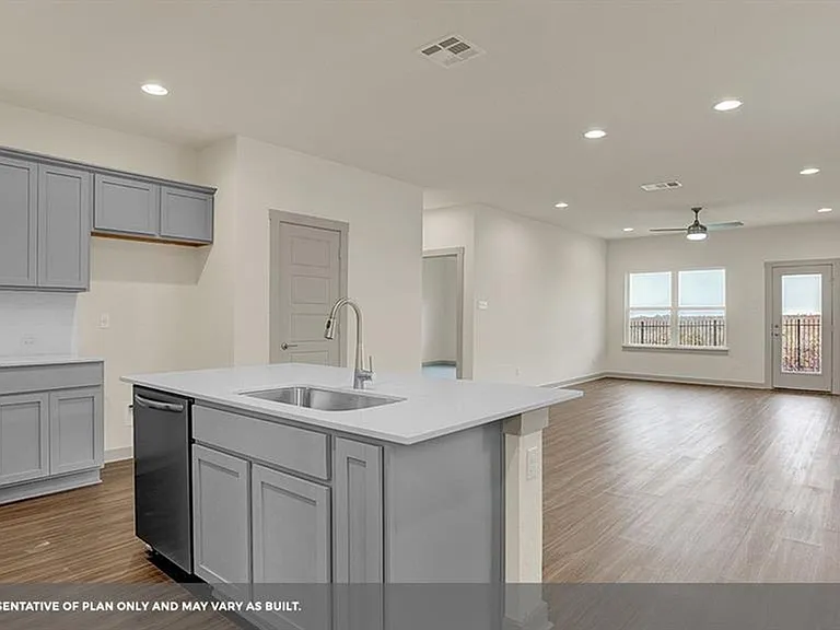 10917 Tildon Ave — Photo 14