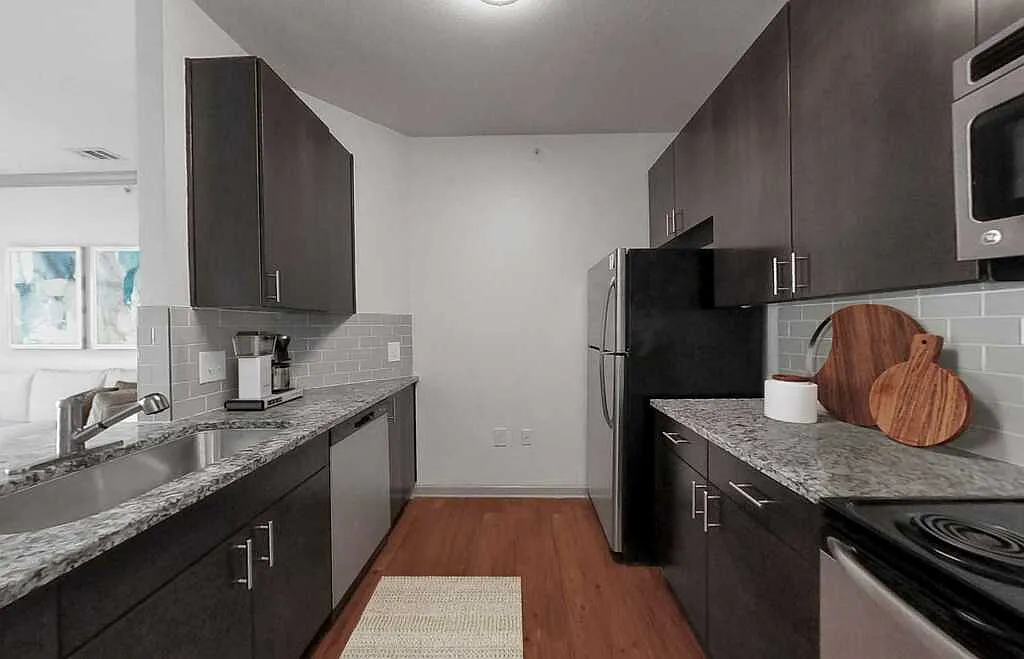 Legacy Cornelius Apartments — Photo 4