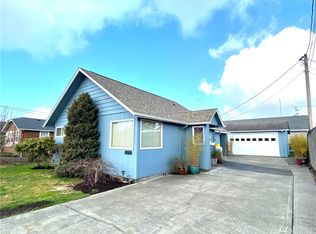 204 5th St NE, Long Beach, WA 98631