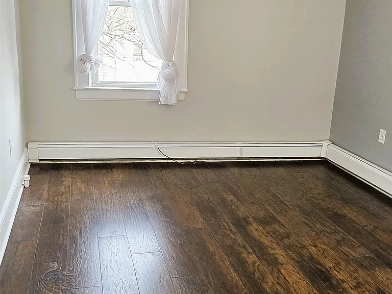 143 Main St #2 — Photo 16