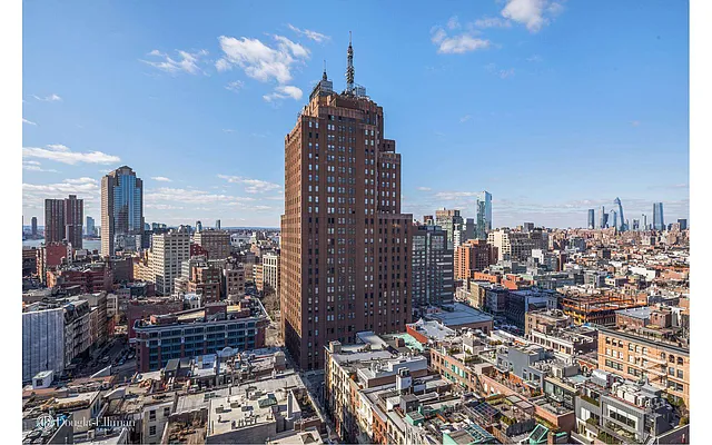 Sold by Douglas Elliman | media 20