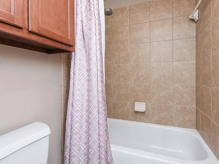 16915 Locust Springs Dr — Photo 30