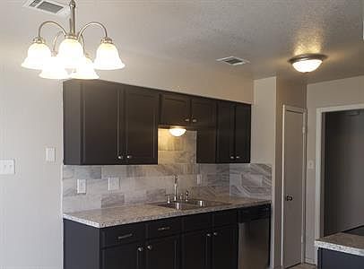 3rd image of 2309 Jerome Dr