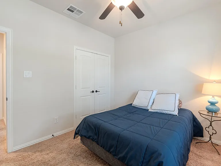 14 Arrowfeather Pl — Photo 33