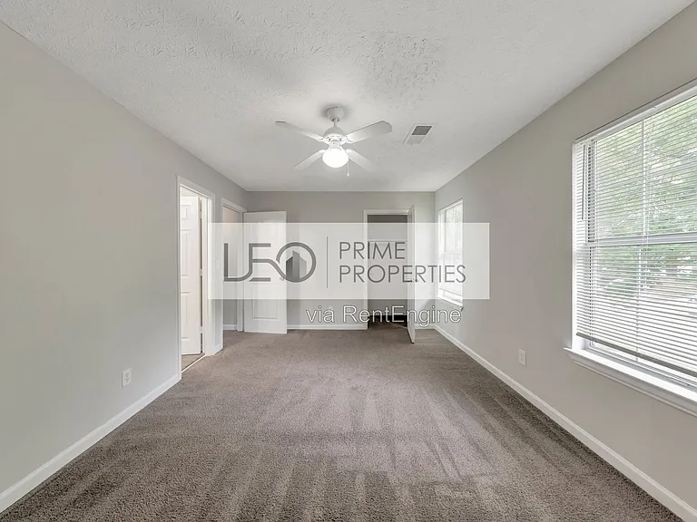1008 Huntington Trce SE — Photo 11