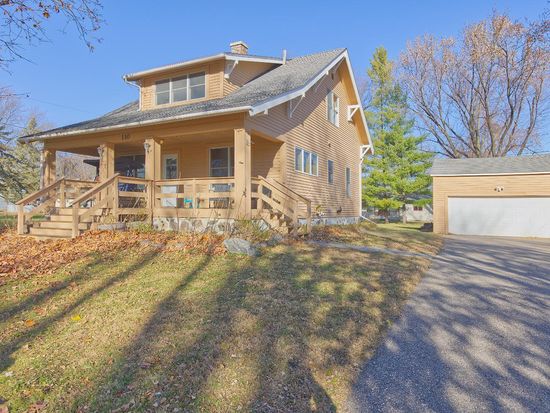 110 Fairlawn Ave E, Winsted, MN 55395