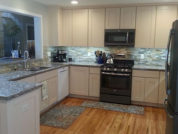 Gas Range vented Microwave