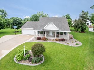 105 Jodie Kaye Ct, Wrightstown, WI 54180