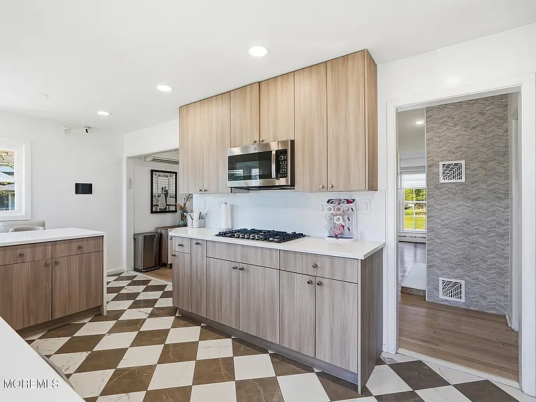 227 Chatham Ave — Photo 18