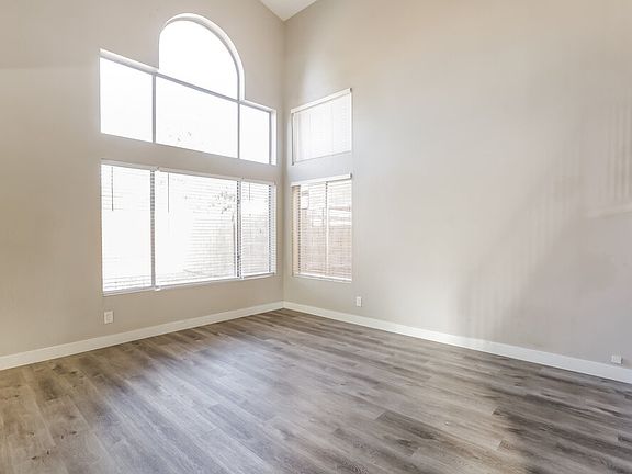 4th image of 2435 Sunset Peak St