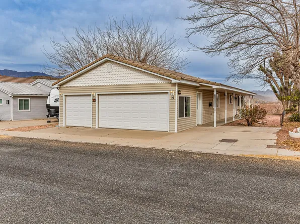 4400 W State St #19, Hurricane, UT 84737