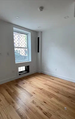 Rented by Compass | media 11