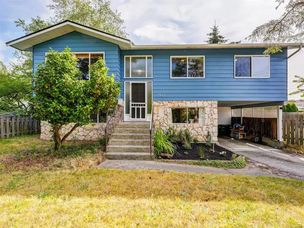 3941 Larchwood Dr, Saanich, BC V8N 5L5