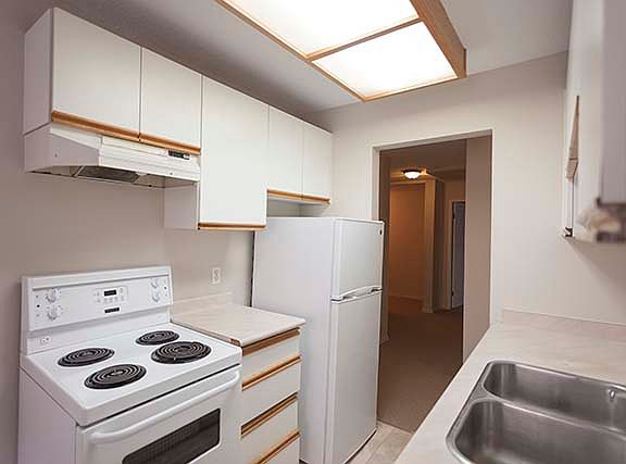 4th image of 430 11th St