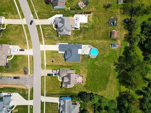 3rd image of 1243 Sageberry Dr