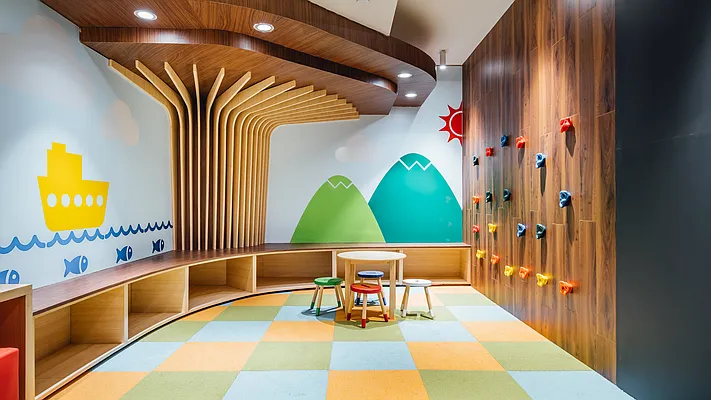 Rented by Nooklyn NYC LLC | media 18