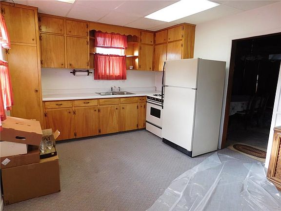 2nd image of 130 1st Ave W