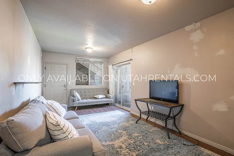 1 bed, 1.0 bath, 1106 sqft, $630 — Photo 3