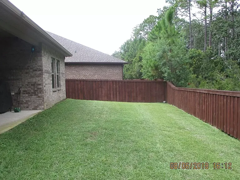 5020 Pretty Way — Photo 6