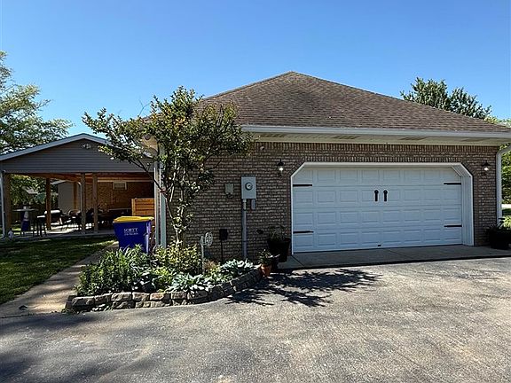 2nd image of 1030 Hidden Springs Dr