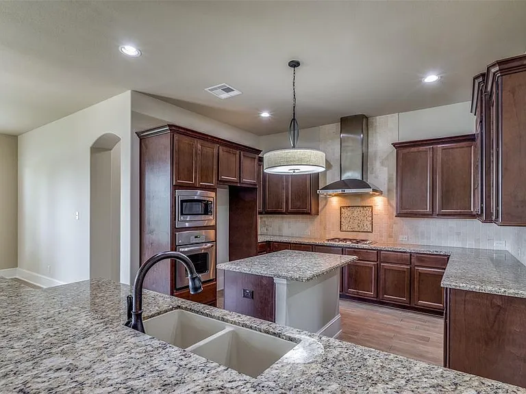 27323 Piney Ranch Ln — Photo 8