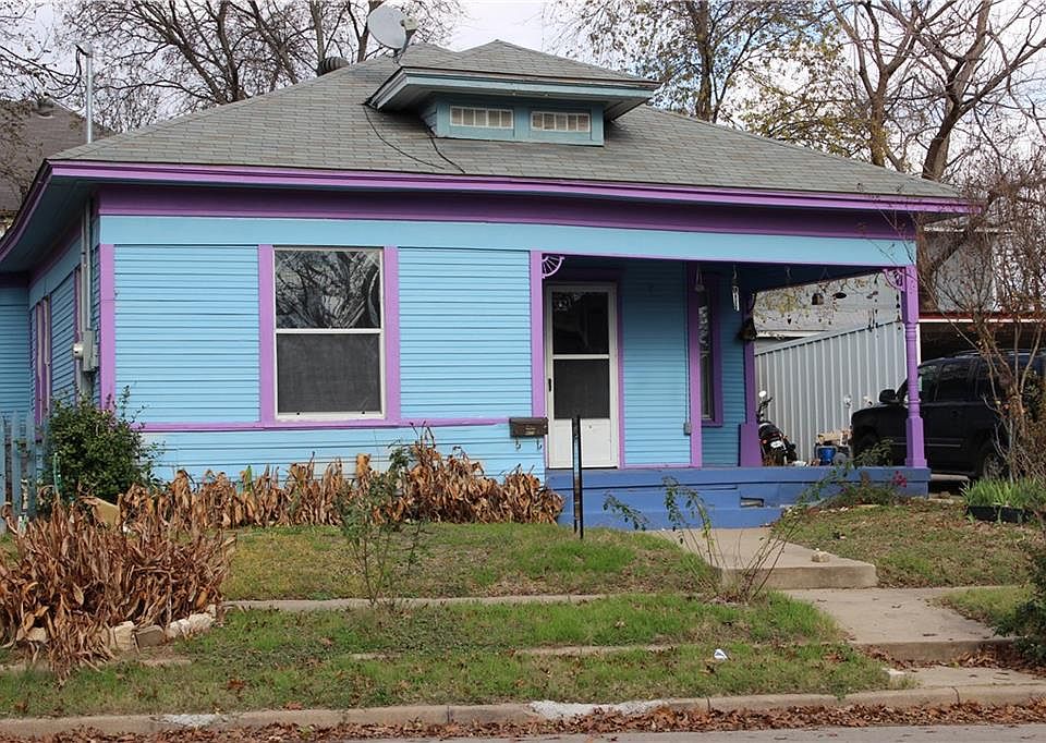 1st image of 412 W Jefferson St