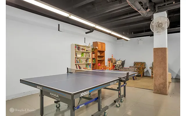 Rented by Douglas Elliman | media 23