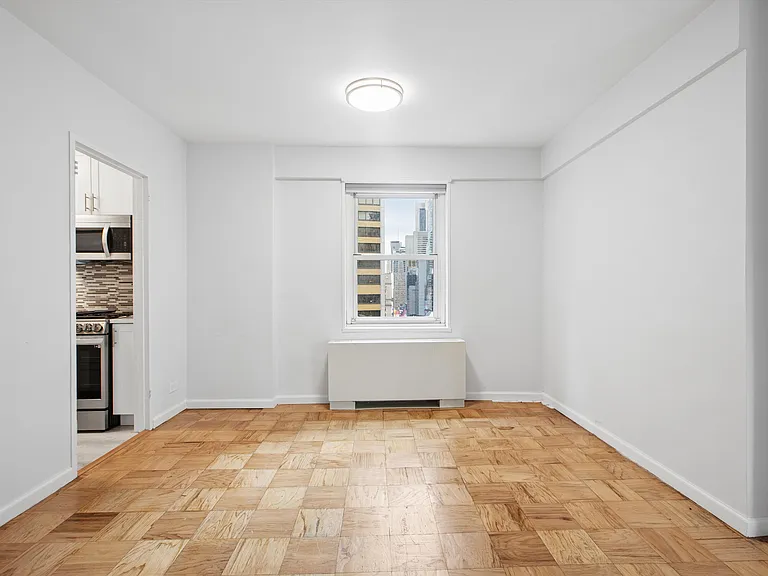 159 W 53rd St #19E — Photo 7