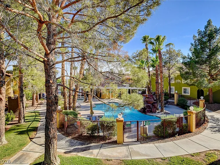 7950 W Flamingo Rd #2166 — Photo 27