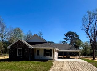60 Alan Rd, Carriere, MS 39426