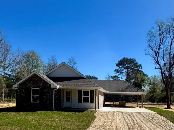 60 Alan Rd, Carriere, MS 39426