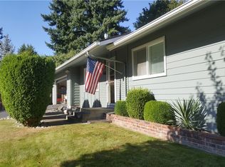 662 S 196th St, Des Moines, WA 98148