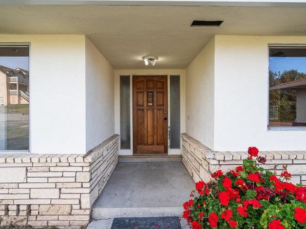 1080 Fairview Rd, Hollister, CA 95023