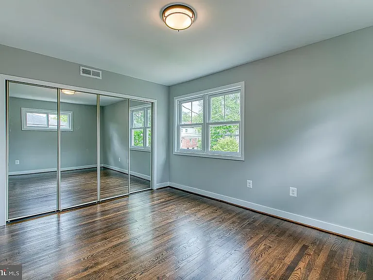 3932 Vermont Ave — Photo 16