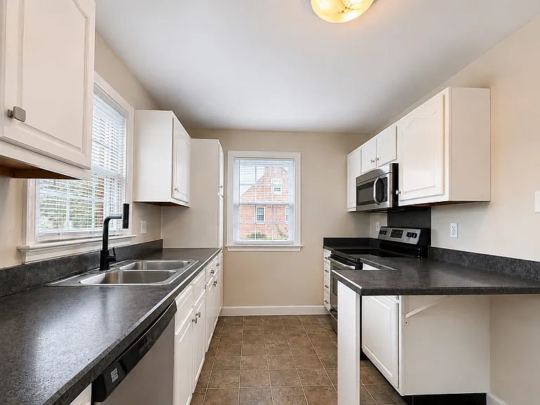430 Brimmer Ave — Photo 12