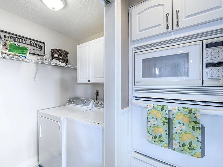 1477 Park Beach Cir #33 — Photo 32