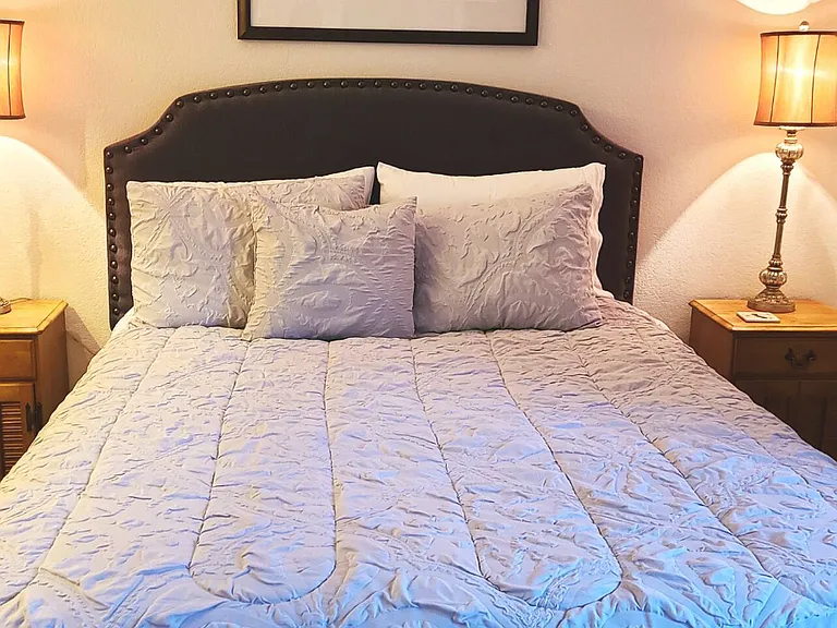 521 W Montecito St #10 — Photo 6